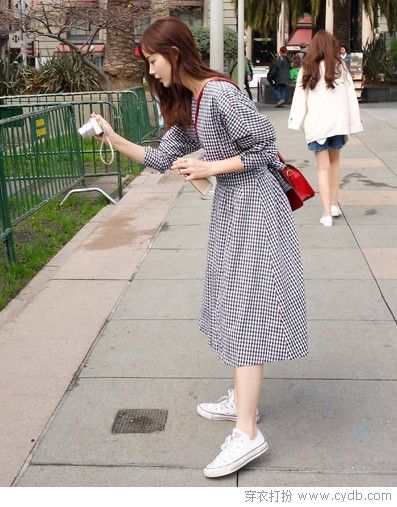 印花衬衫裙,从清新到炫丽
