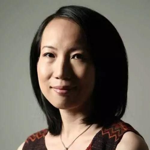 上海时装周特邀评论员告诉你,如何才是聪明又得体的穿衣?